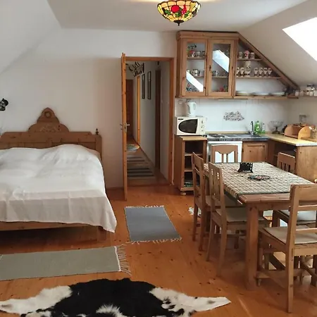 Apartment Nyerges Lovasudvar *